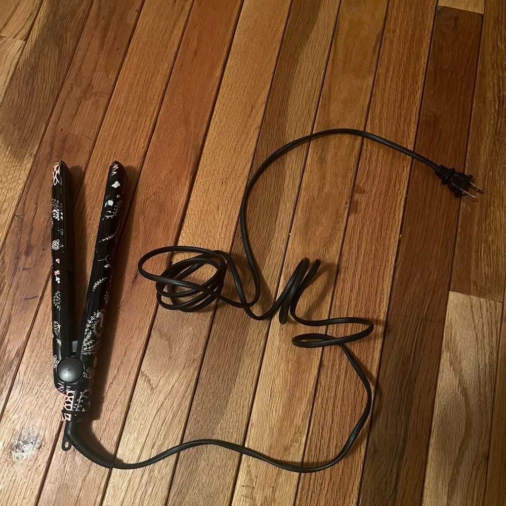 Stylish Black Hair Straightener with Pink Patterns